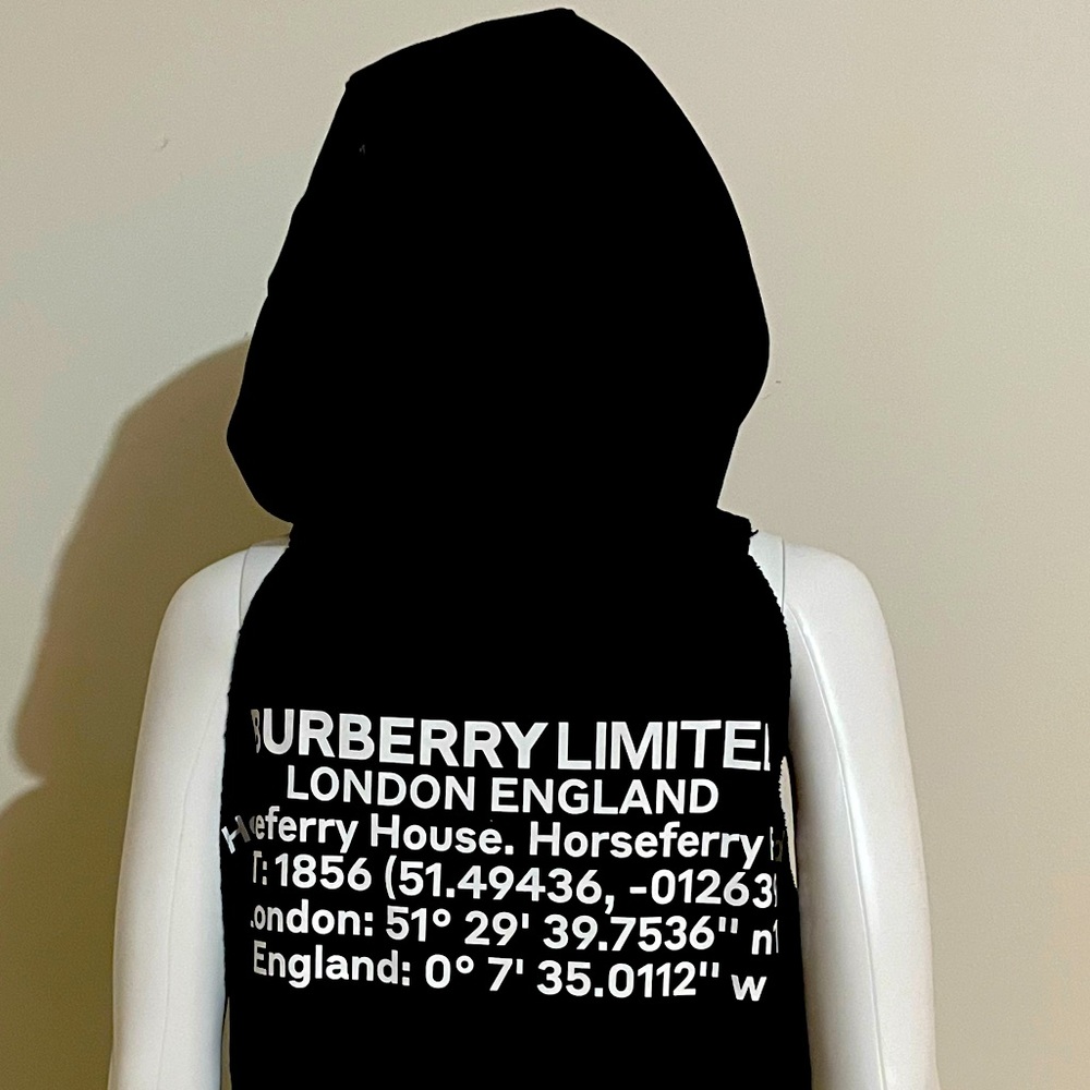 Burberry sleeveless hoodie